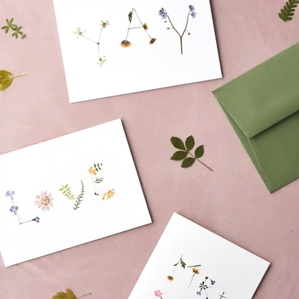 pressed flower design cards by botanique worshop